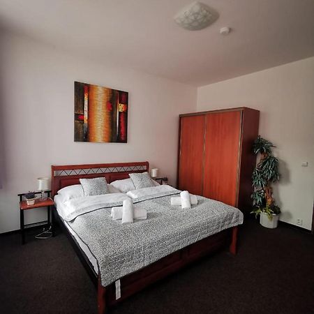 Hotel Palackého 135 Mělník Esterno foto