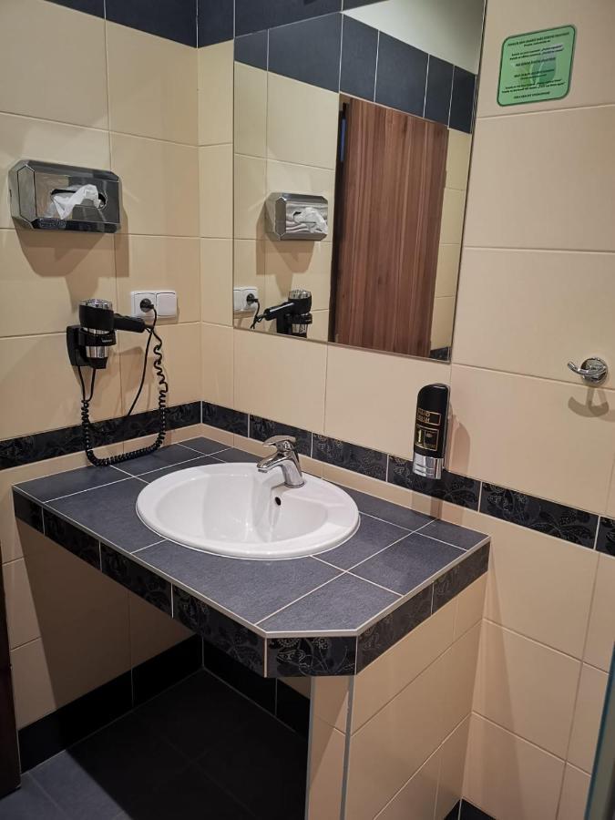 Hotel Palackého 135 Mělník Esterno foto