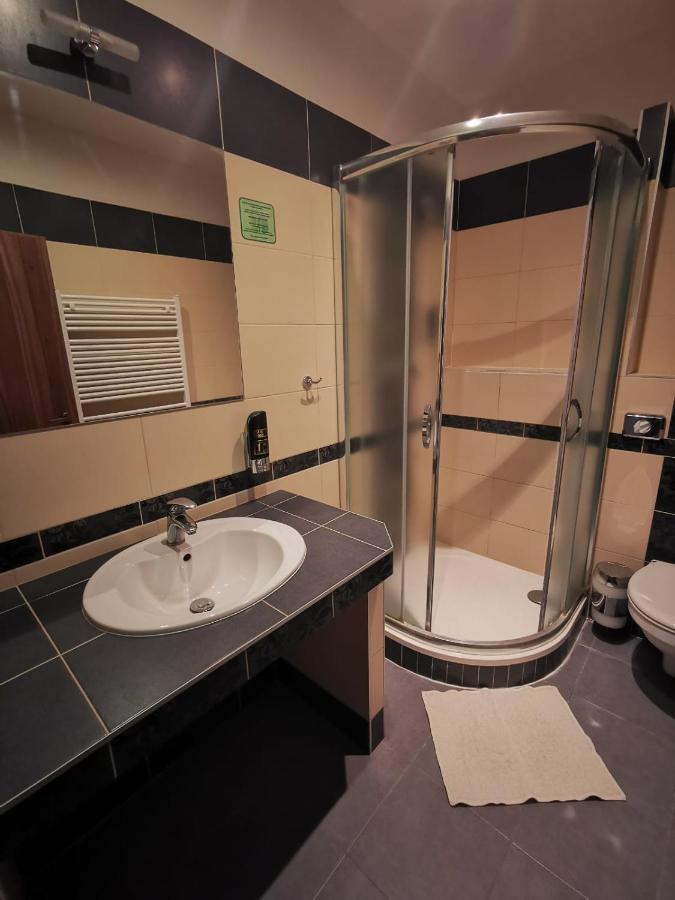 Hotel Palackého 135 Mělník Esterno foto