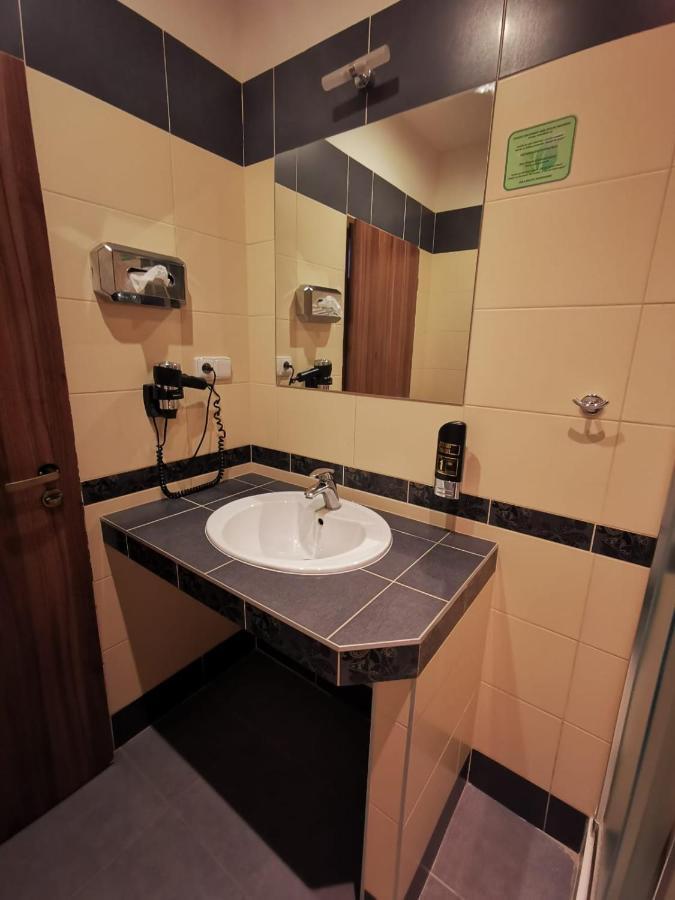 Hotel Palackého 135 Mělník Esterno foto