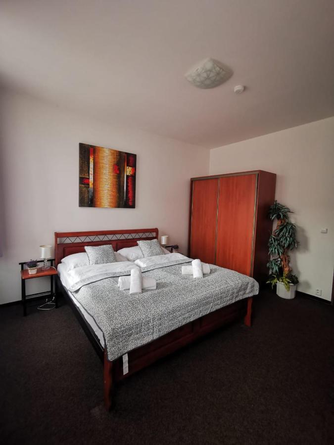 Hotel Palackého 135 Mělník Esterno foto